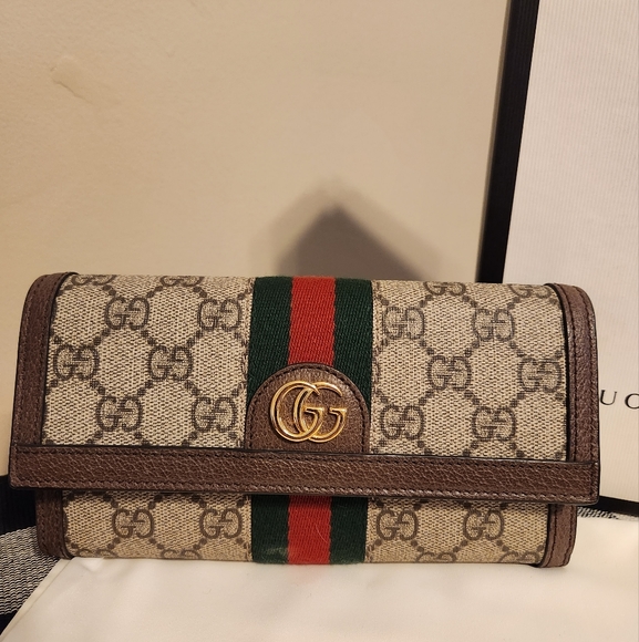 Authentic Gucci Wallet - Picture 2 of 13